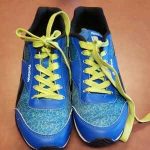 Reebok royal flag shoes